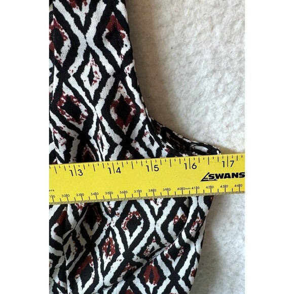 L.I.F.E. Love Is For Eternity Women’s Crop Top Large Brown Tan Smocked - Picture 7 of 7